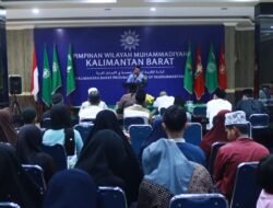 Masuki Bulan ke-13, Masjid At Tanwir Al Kazhim Salurkan Zakat dan Gelar Buka Puasa Bersama