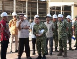 Perkuat Kemandirian Maritim, Menhan Sjafrie Sjamsoeddin Tinjau Galangan Kapal di Batam