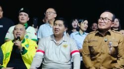 "Menteri Perumahan dan Kawasan Permukiman (PKP) Maruarar Sirait meninjau langsung dan menyalurkan bantuan dana untuk pembangunan Gereja Katolik di Kubu Raya."