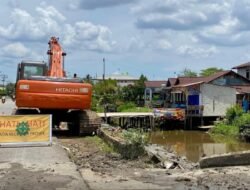 Normalisasi Sungai Rengas dan Berembang Segera Tuntas, Bupati Sujiwo Siapkan Pembangunan Trotoar