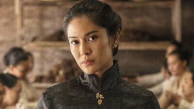 "Novel Gadis Kretek karya Ratih Kumala resmi terbit dalam bahasa Korea Selatan sebagai bentuk diplomasi budaya. Simak fakta menarik di balik peluncurannya di Seoul."