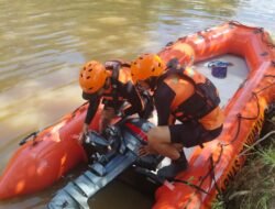 Memasuki Hari Ke-7, Operasi Pencarian ABK MV JH 07 di Sungai Kapuas Resmi Dihentikan