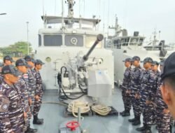 Kodaeral XII Kerahkan KRI Siribua-859 Amankan Objek Vital Nasional di Perairan Kalbar