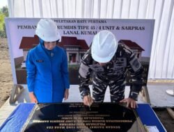 Tingkatkan Kesejahteraan Prajurit, Dankodaeral XII Awali Pembangunan Rumdis Lanal Kumai