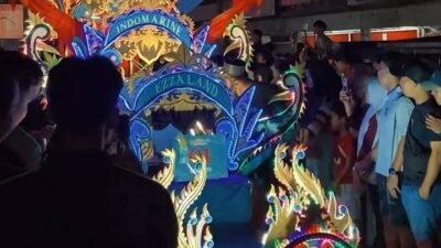 Suasana pembukaan perhelatan budaya tahunan Festival Sahur-Sahur XXIII di Kabupaten Mempawah yang memadukan tradisi, syiar keagamaan, dan pemberdayaan ekonomi.