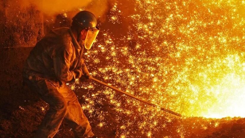 "Pemerintah berencana menghentikan ekspor timah untuk mendukung industri semikonduktor dan panel surya dalam negeri serta optimalisasi logam tanah jarang. "