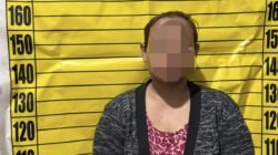 Seorang ibu rumah tangga yang diduga menjadi pengedar sabu di Landak pada Rabu (11/3/2026).