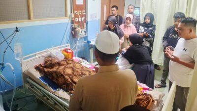 Polres Kubu Raya menyelidiki kasus kematian santri di Kubu Raya asal Ponpes Labbaik. Korban sempat dirawat akibat pembengkakan otak dan luka wajah.