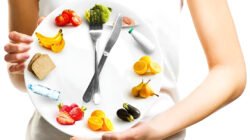 Ilustrasi - Pakar gizi membagikan tips menjaga pola makan sehat setelah bulan Ramadan berakhir. Simak cara transisi makan agar tubuh tetap sehat. (Dok. Ist)