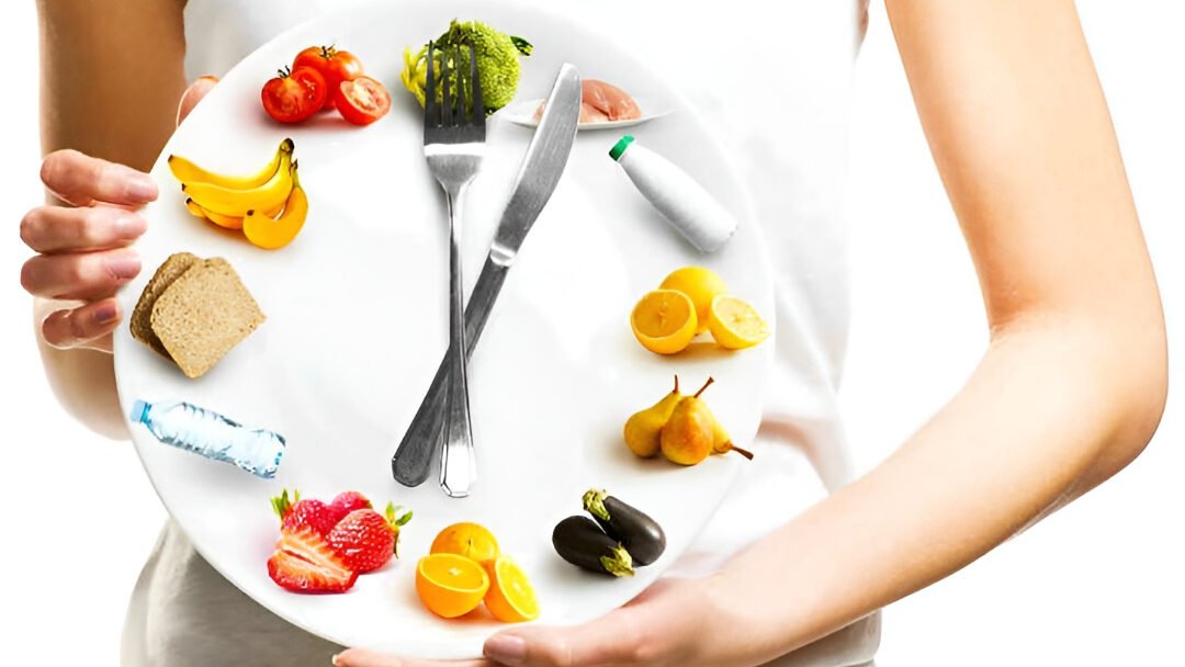 Ilustrasi - Pakar gizi membagikan tips menjaga pola makan sehat setelah bulan Ramadan berakhir. Simak cara transisi makan agar tubuh tetap sehat. (Dok. Ist)