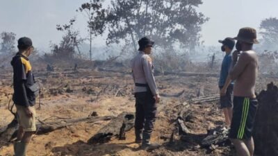 Polsek Tayan Hilir laksanakan pengecekan hotspot di Sanggau merespons pantauan BMKG. Titik api di lahan pertanian warga dipastikan telah padam total.