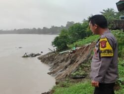 Tiga Rumah Warga Terdampak Tanah Longsor di Sekadau, Polisi Ingatkan Potensi Susulan