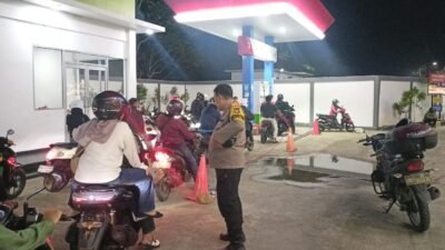 "Polres Kubu Raya pastikan ketersediaan stok BBM aman menjelang mudik Lebaran 2026. Polisi perketat pengawasan SPBU dan tindak tegas praktik tangki modifikasi."