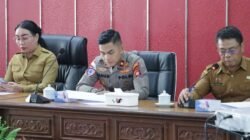 Wakapolres Sanggau Kompol Radian Andy Pratomo saat memaparkan skema pengamanan strategis dalam rapat koordinasi peringatan hari ulang tahun kota.
