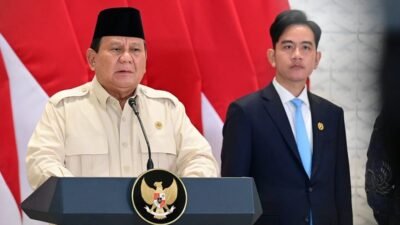 "Presiden Prabowo Subianto memastikan program Makan Bergizi Gratis (MBG) tetap jalan di tengah krisis Timur Tengah. Efisiensi anggaran akan dialihkan ke sektor lain. "