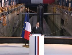 Perkuat Pertahanan Nuklir, Macron Umumkan Kapal Selam “Invincible” dan Strategi Baru