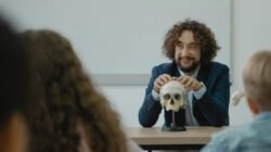 Nanyang Technological University akan meluncurkan program psikologi NTU jenjang master pada Agustus 2026 dengan spesialisasi perdana studi tentang kematian.