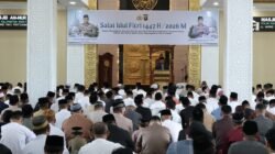 Suasana khusyuk ratusan jemaah saat melaksanakan ibadah Salat Idulfitri 1447 Hijriah bersama Kapolda Pipit Rismanto di Masjid An-Nur Polda Kalbar, Sabtu (21/3/2026) pagi.
