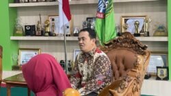 "Rektor Universitas Muhammadiyah Pontianak (UMP), Heriansyah, menegaskan kesiapan kampusnya berkontribusi untuk daerah dan berharap dukungan kebijakan Pemkot Pontianak. "