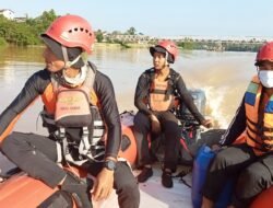 Remaja 14 Tahun Tenggelam di Sungai Pinoh Melawi, Tim SAR Gelar Operasi Pencarian