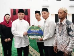 Gelar Safari Ramadan di Landak, Gubernur Kalbar Serahkan Bantuan dan Rawat Kerukunan Warga