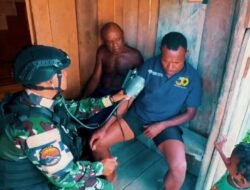 Satgas Yon Parako 466 Pasgat Gelar Layanan Kesehatan Door-to-Door di Distrik Oksibil