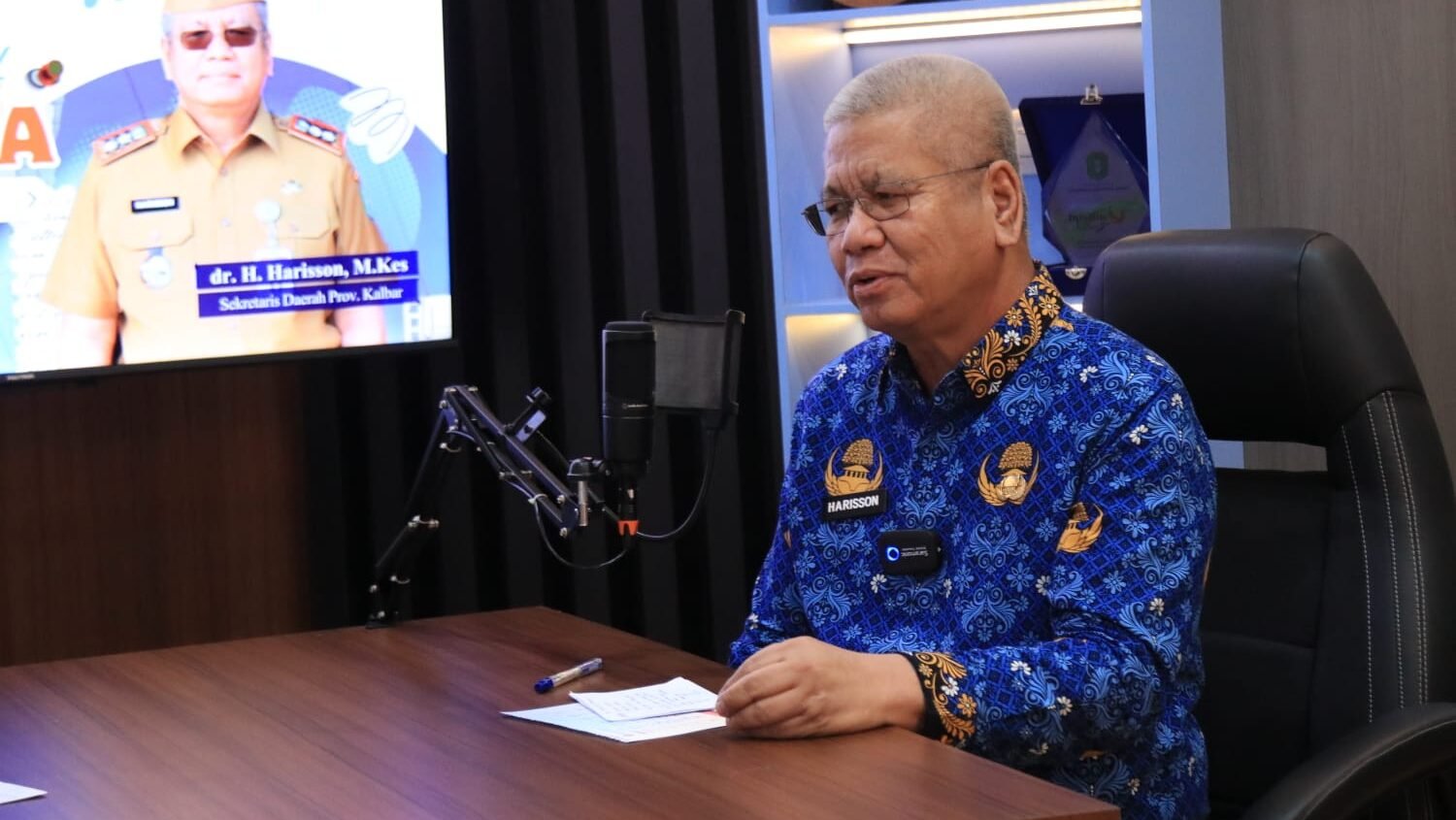 Sekretaris Daerah Provinsi Kalimantan Barat, Harisson, saat memberikan penjelasan terkait kebijakan bekerja dari mana saja bagi aparatur sipil negara.