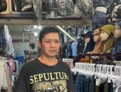 Seminggu Jelang Lebaran, Pedagang Pakaian Offline di Pontianak Keluhkan Gempuran Toko Online