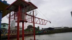 Alat sensor Early Warning System(EWS) yang terinstalasi di Bendung Prisdo, Bekasi Timur, Kota Bekasi. (Dok: HO/Faktakalbar.id)