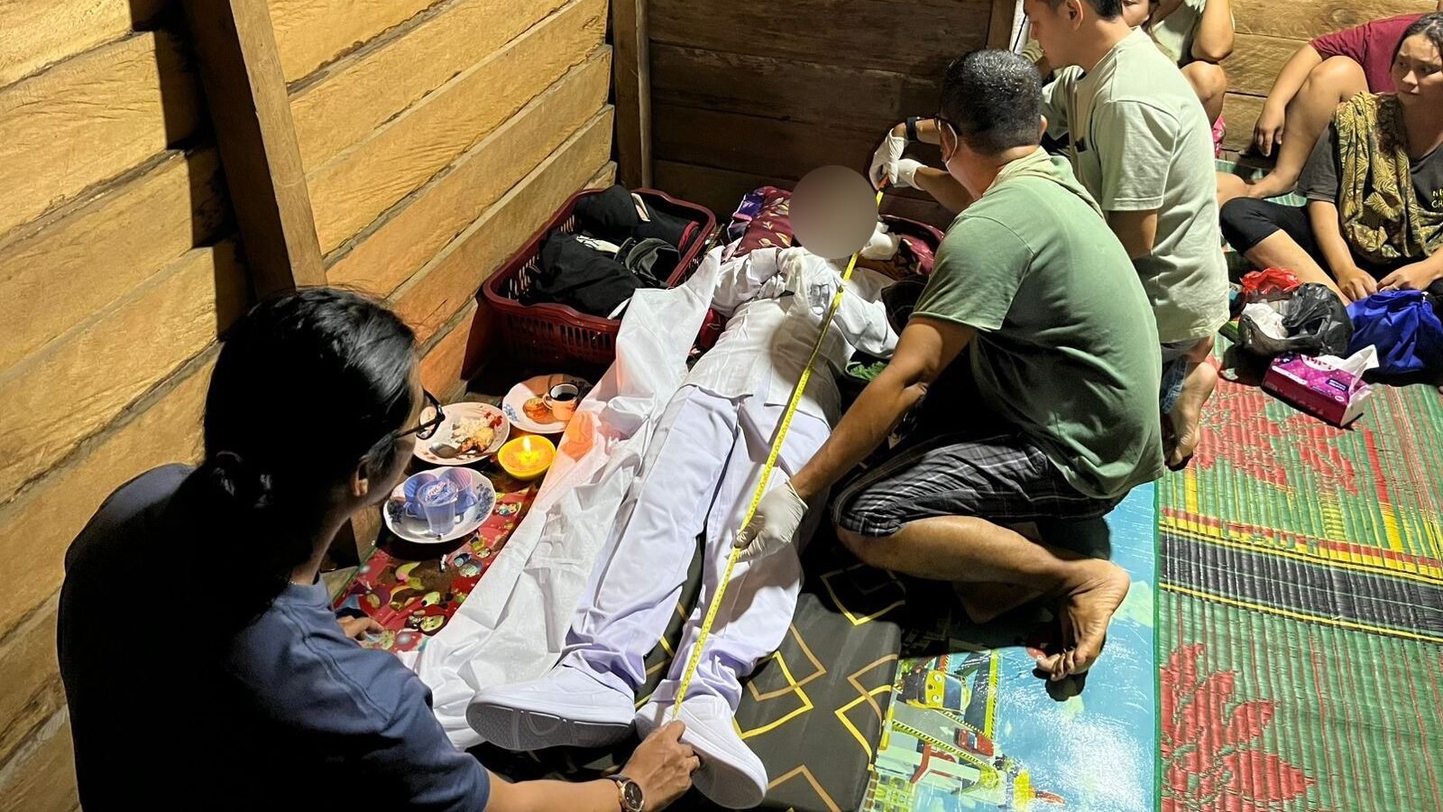 seorang pria tewas dalam insiden penganiayaan berujung maut di Parindu Sanggau usai dihantam batu berukuran 15 cm.