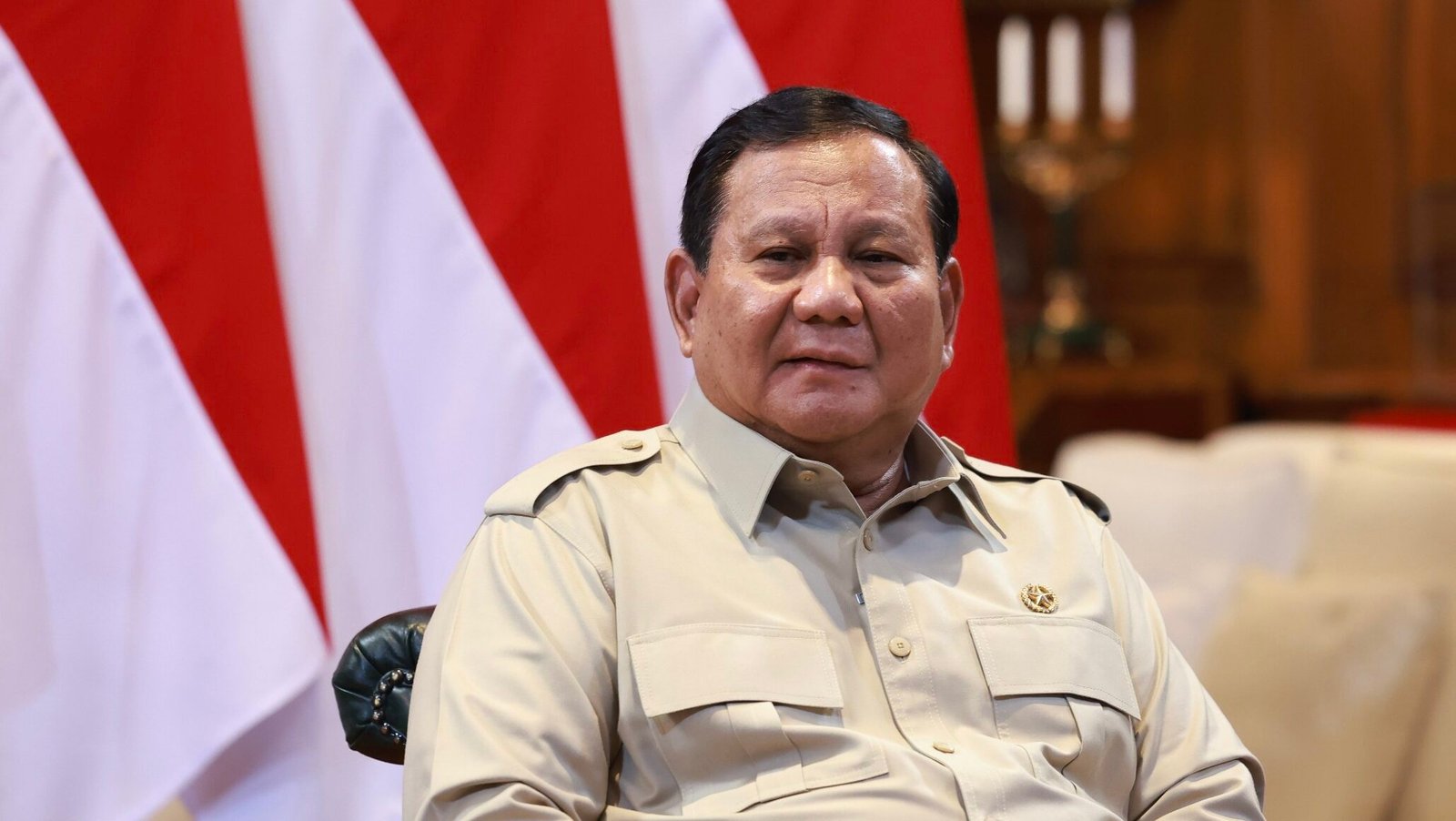 "Presiden Prabowo dikabarkan mendapat laporan ABS soal pengungsi di Aceh Tamiang yang disebut 100 persen sudah pindah dari tenda. Padahal fakta di lapangan bicara lain."
