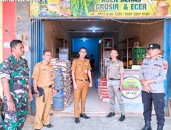 Jelang Ramadan, Forkopimcam Air Upas Temukan Barang Kedaluwarsa Saat Sidak Pasar