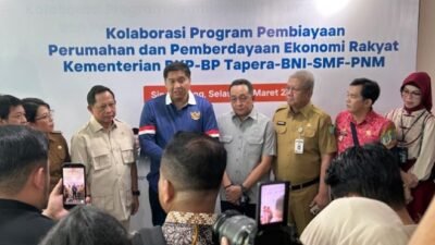 Menteri PKP sosialisasi program KUR Perumahan di Singkawang dengan bunga rendah 6 persen. Proses pencairan cepat ditargetkan dukung UMKM naik kelas.
