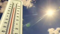 Ilustrasi - BMKG merilis daftar 20 kota terpanas di Indonesia. Jakarta menempati urutan pertama, sementara beberapa wilayah Kalbar menyusul dengan suhu ekstrem. (Dok. Ist)