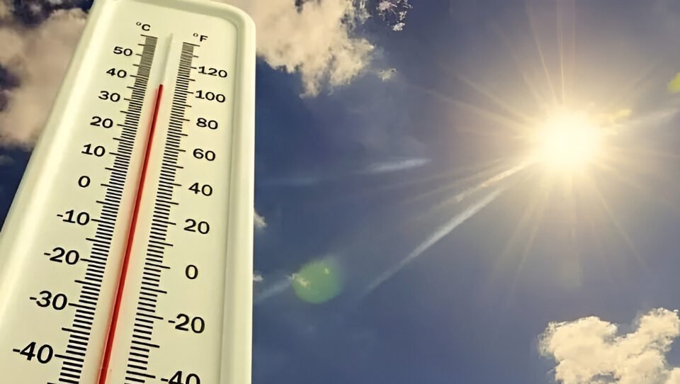 Ilustrasi - BMKG merilis daftar 20 kota terpanas di Indonesia. Jakarta menempati urutan pertama, sementara beberapa wilayah Kalbar menyusul dengan suhu ekstrem. (Dok. Ist)