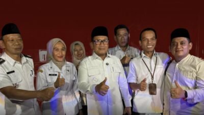 Bupati Sujiwo Pastikan Jalan Poros Korek-Simpang Kanan Mulus Sehabis Lebaran. (Dok. HO/Faktakalbar.id)