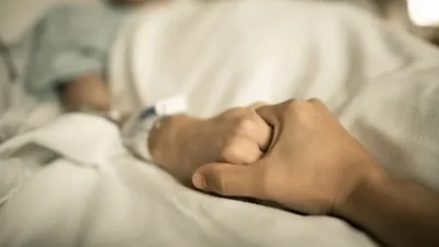 "Kenali tanda-tanda kematian sudah dekat menurut perspektif Al-Qur'an dan penjelasan ahli tafsir Quraish Shihab untuk refleksi diri dan persiapan amal."