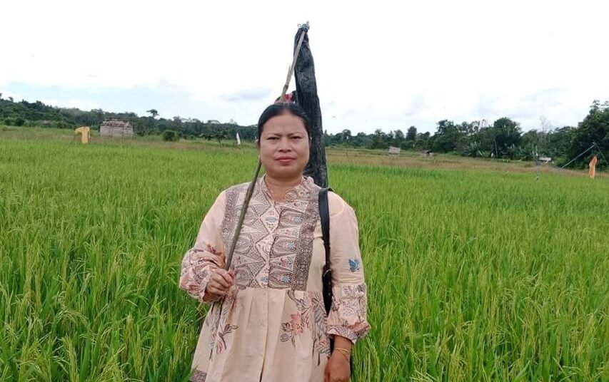 "Simak kisah inspiratif Teresiayati, petani perempuan dari Desa Sekabuk yang berjuang menjaga ketahanan pangan keluarga dan kemandirian ekonomi perempuan di Sadaniang."