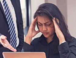 Tetap Bugar! 6 Hal yang Wajib Kamu Lakukan untuk Jaga Kesehatan Saat Kerja di Musim Libur