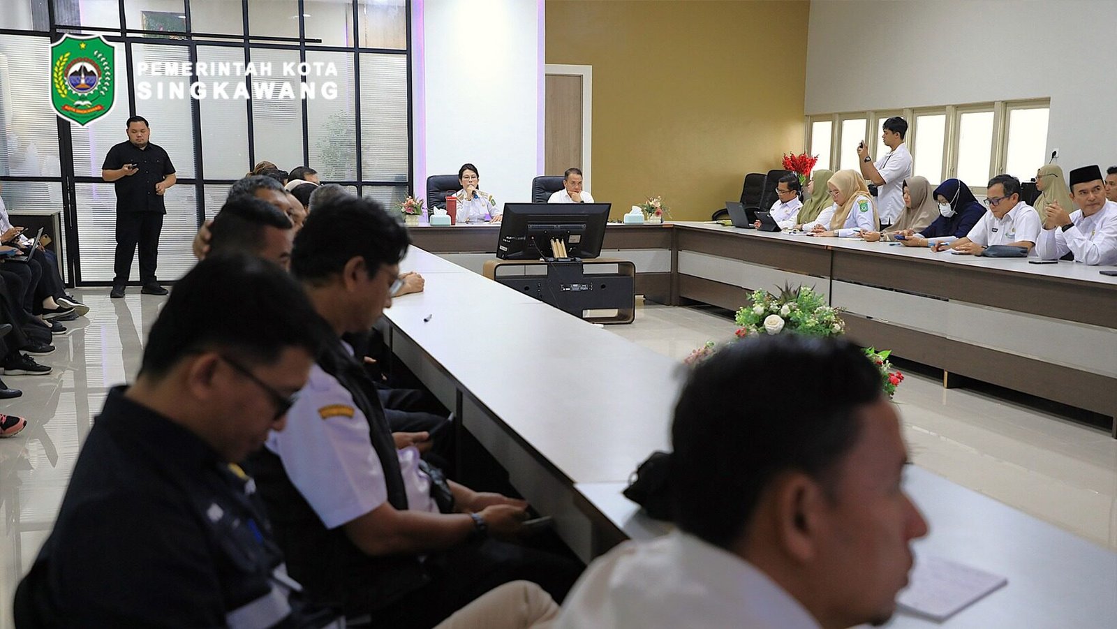 Wali Kota Singkawang Tjhai Chui Mie memberikan arahan dalam Forum Lintas Perangkat Daerah RKPD 2027. (Dok. HO/Faktakalbar.id)