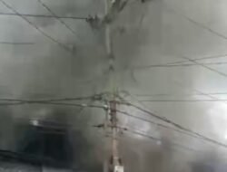 Breaking News! Pemukiman Padat Pasar Sosok Terbakar, Tujuh Unit Rumah Warga Hangus Dilalap Api