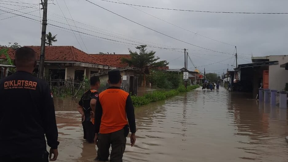 "Laporan BNPB 27-28 Maret 2026: Pulau Jawa masih dilanda banjir besar sementara Kalimantan mulai hadapi Karhutla. Simak update penanganan dan peringatan BMKG."