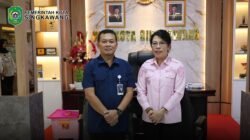 Wali-Kota-Singkawang-Tjhai-Chui-Mie-terima-kunjungan-Plt-Kepala-Kantor-Imigrasi-Singkawang . (dok. HO/Faktakalbar.id)