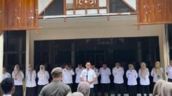 "Walikota Pontianak Edi Rusdi Kamtono tekankan ASN untuk bekerja lebih cepat dan responsif dalam melayani masyarakat di hari pertama masuk kerja. "