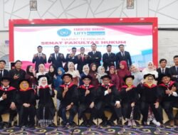 25 Lulusan FH UM Pontianak Ikuti Yudisium, Rektor Ingatkan Peran Strategis Sarjana Hukum di Masyarakat