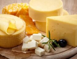 Pecinta Keju Wajib Tahu, Ini 5 Hal yang Terjadi pada Tubuh Jika Mengonsumsinya Secara Rutin