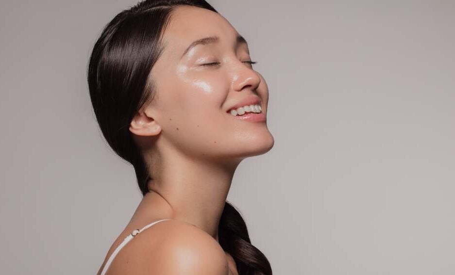 "Ternyata glow up bukan cuma soal fisik! Simak 5 tanda Anda sudah menjadi versi terbaik dari diri sendiri secara mental dan karakter tanpa Anda sadari."