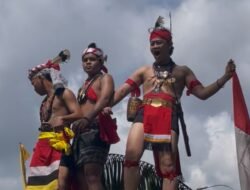 6 Fakta Menarik Naik Dango, Tradisi Syukur Panen Suku Dayak Kalimantan Barat
