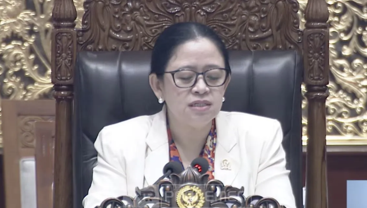 Ketua DPR RI Puan Maharani memimpin Rapat Paripurna Ke-17 DPR RI Masa Persidangan IV Tahun 2025–2026 di kompleks parlemen, Senayan, Jakarta, Selasa (21/4/2026). (Dok. YouTube/TVR Parlemen)
