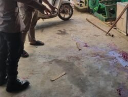 Terekam CCTV, Pemilik Ruko Jadi Korban Pengeroyokan di Sekayam Hingga Luka Parah